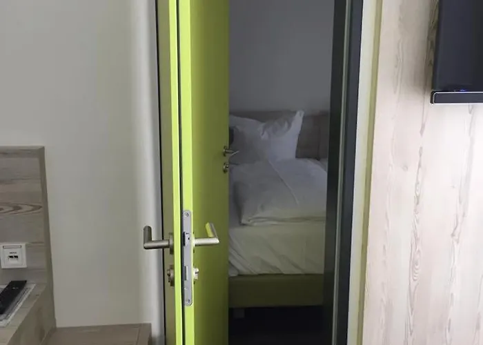 Novina Sleep Hotel